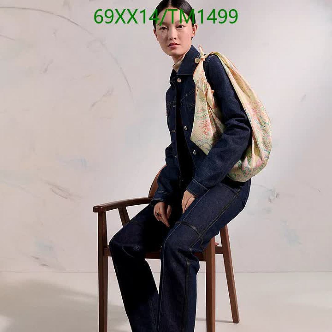 Hermes-Scarf Code: TM1499 $: 69USD