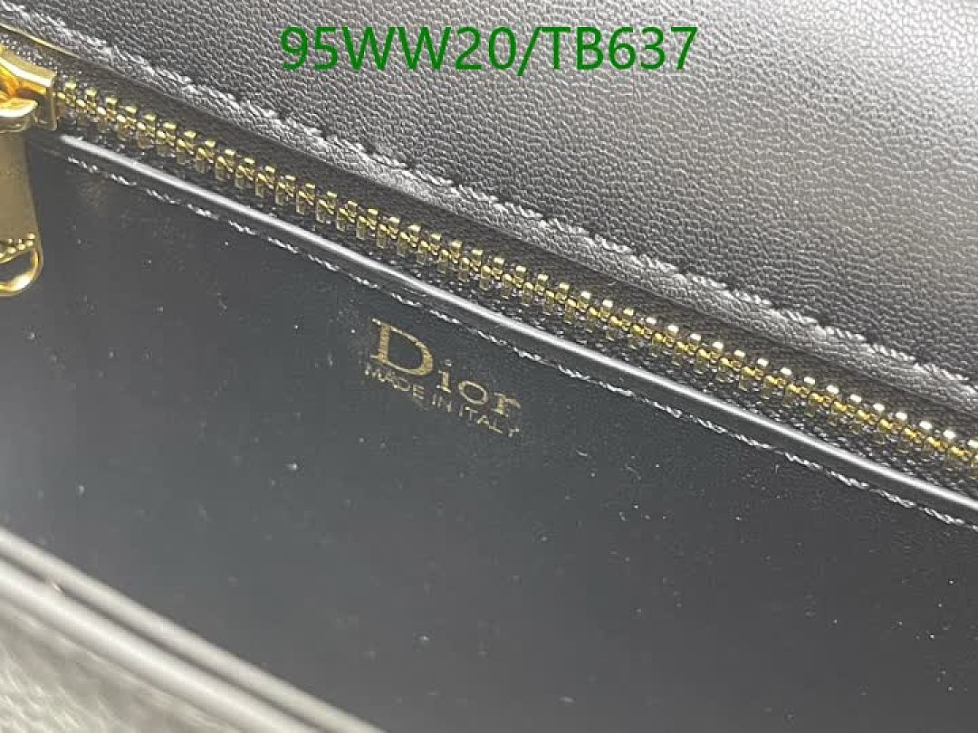 Dior-Bag-4A Quality Code: TB637 $: 95USD