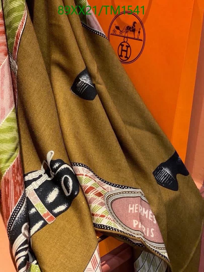 Hermes-Scarf Code: TM1541 $: 89USD