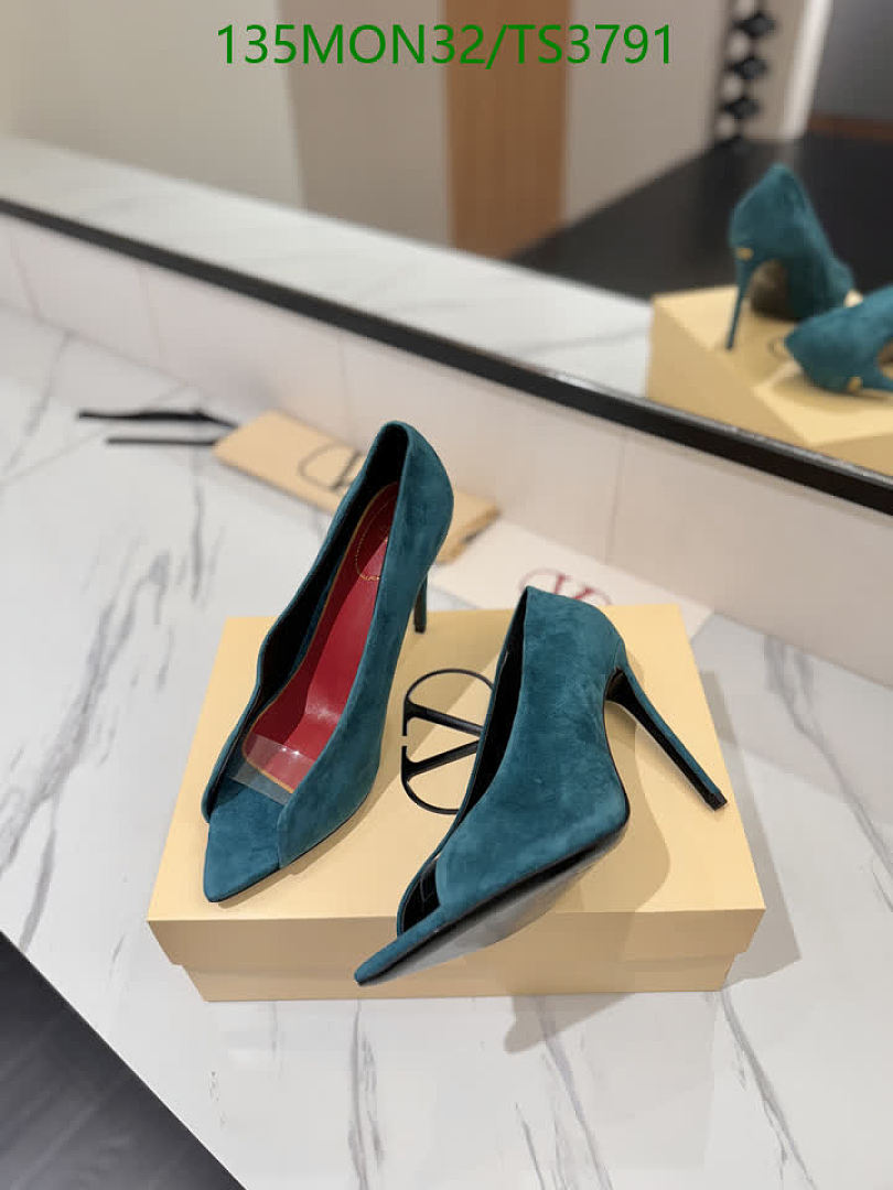 Valentino-Women Shoes Code: TS3791 $: 135USD