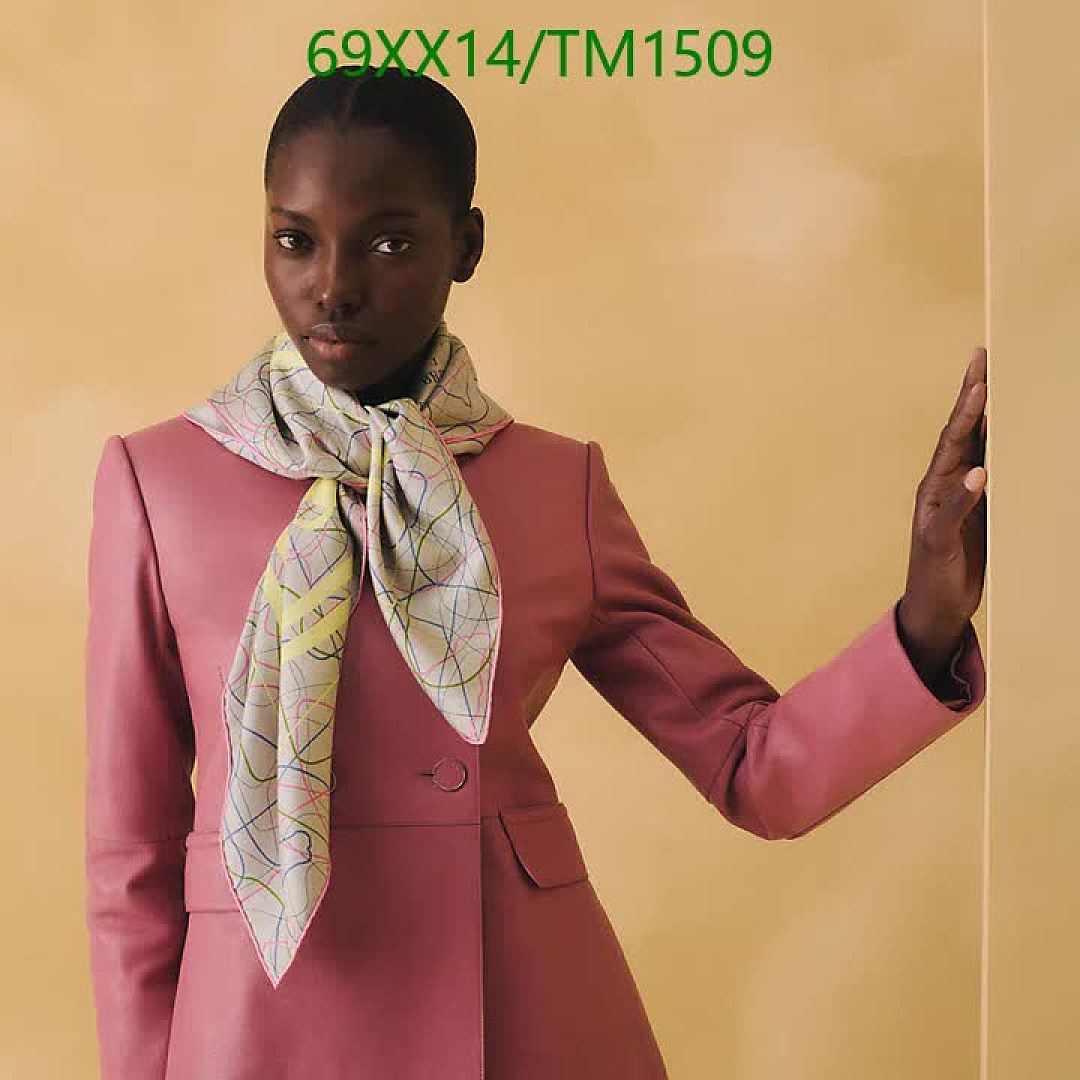 Hermes-Scarf Code: TM1509 $: 69USD