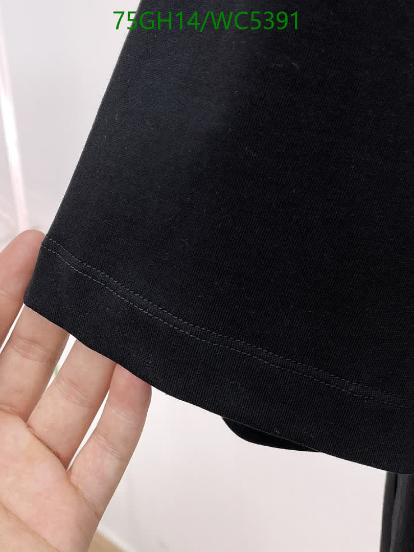 Balenciaga-Clothing Code: WC5391 $: 75USD
