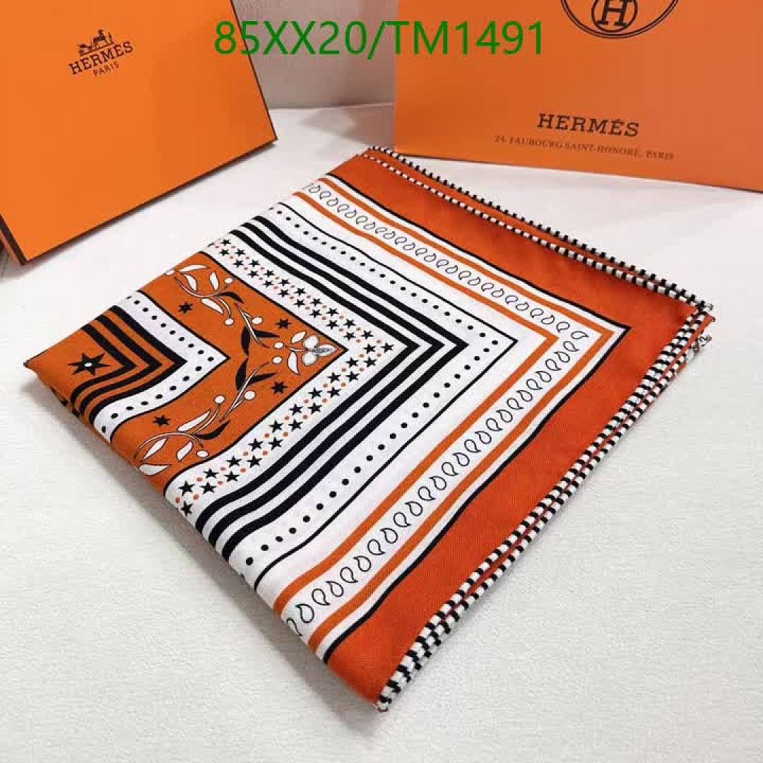 Hermes-Scarf Code: TM1491 $: 85USD