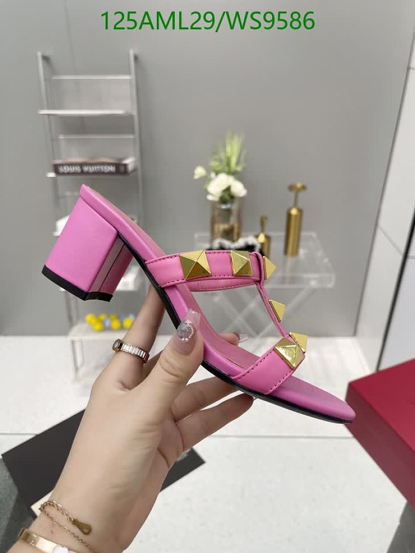 Valentino-Women Shoes Code: WS9586 $: 125USD
