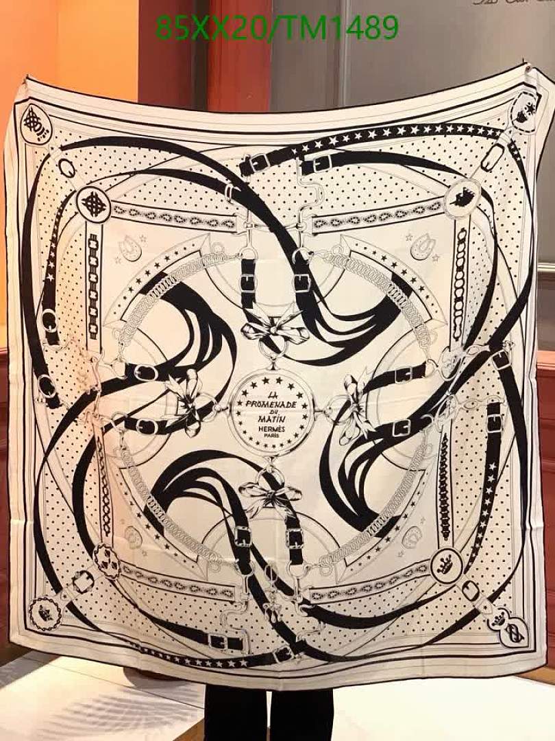 Hermes-Scarf Code: TM1489 $: 85USD