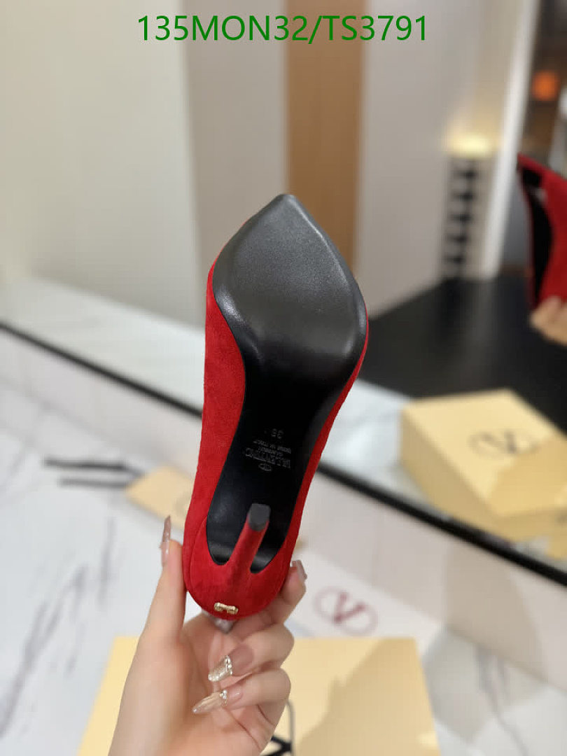 Valentino-Women Shoes Code: TS3791 $: 135USD