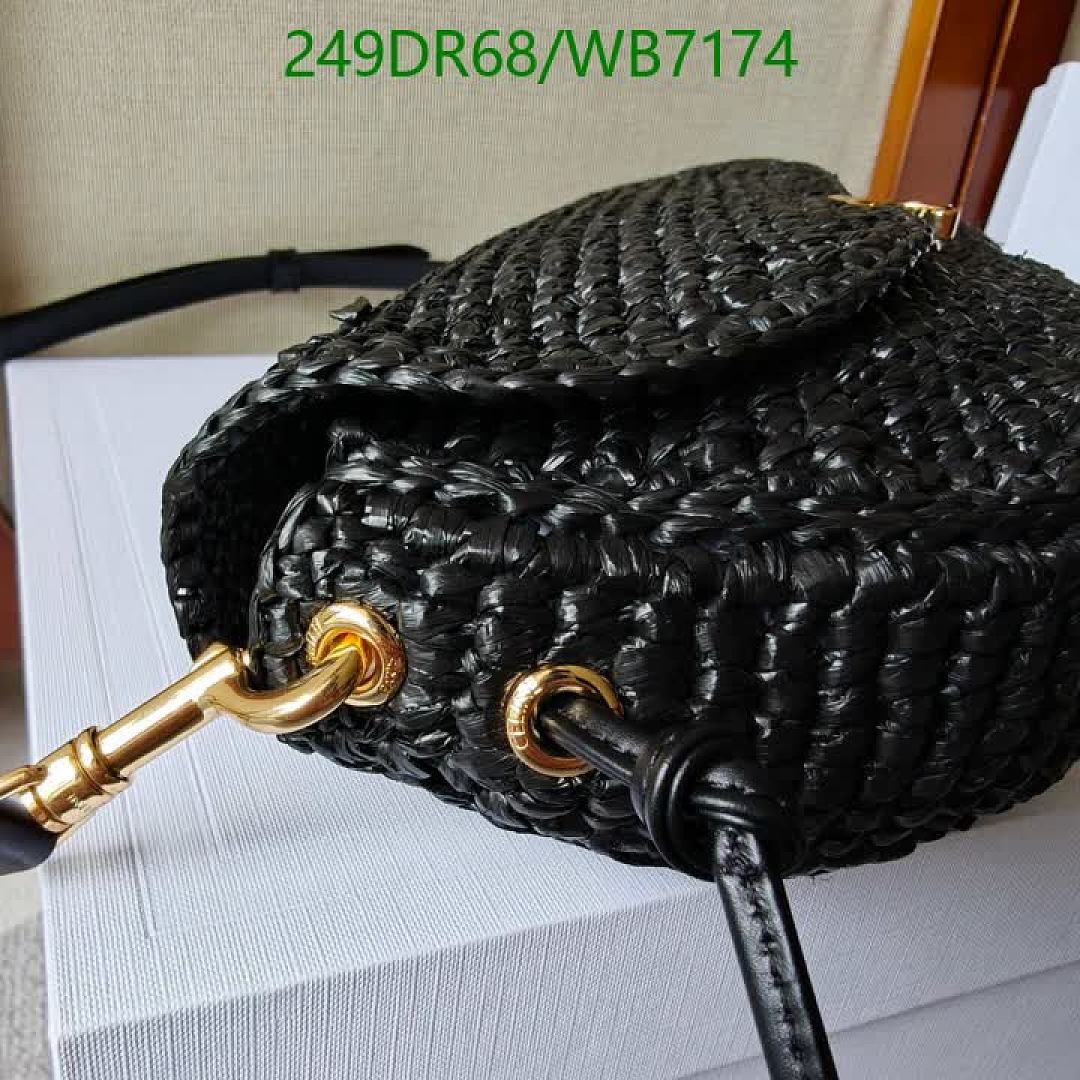 Celine-Bag-Mirror Quality Code: WB7174 $: 249USD