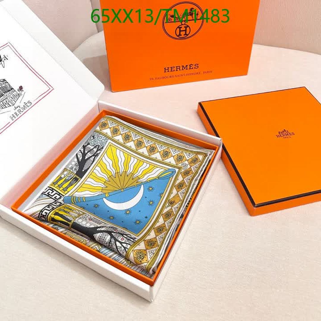 Hermes-Scarf Code: TM1483 $: 65USD