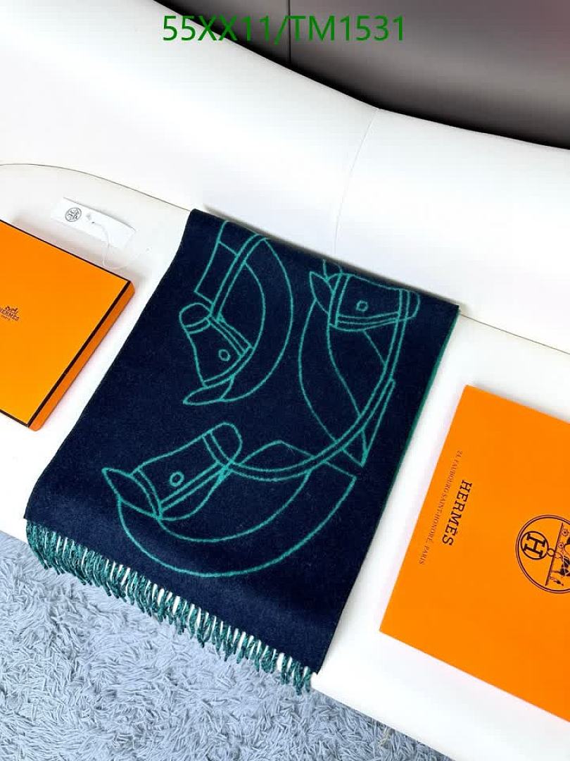 Hermes-Scarf Code: TM1531 $: 55USD