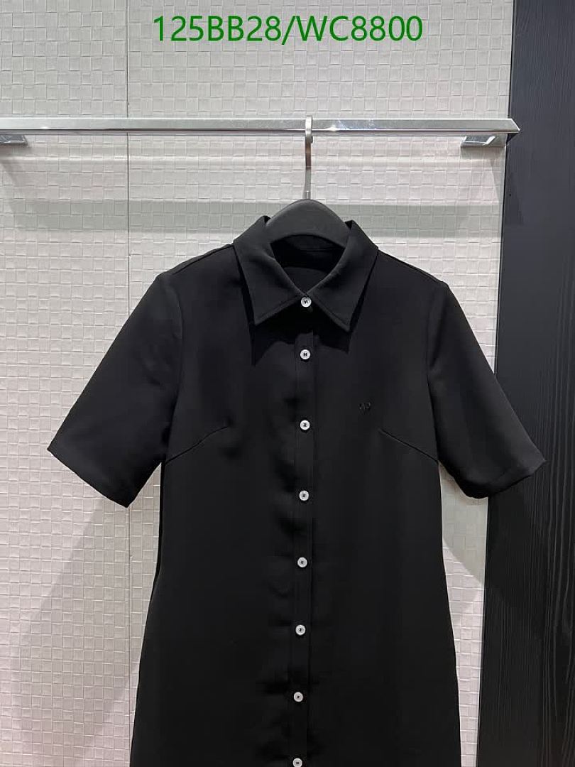 LV-Clothing Code: WC8800 $: 125USD