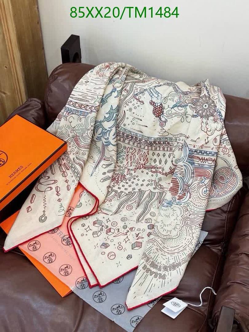 Hermes-Scarf Code: TM1484 $: 85USD