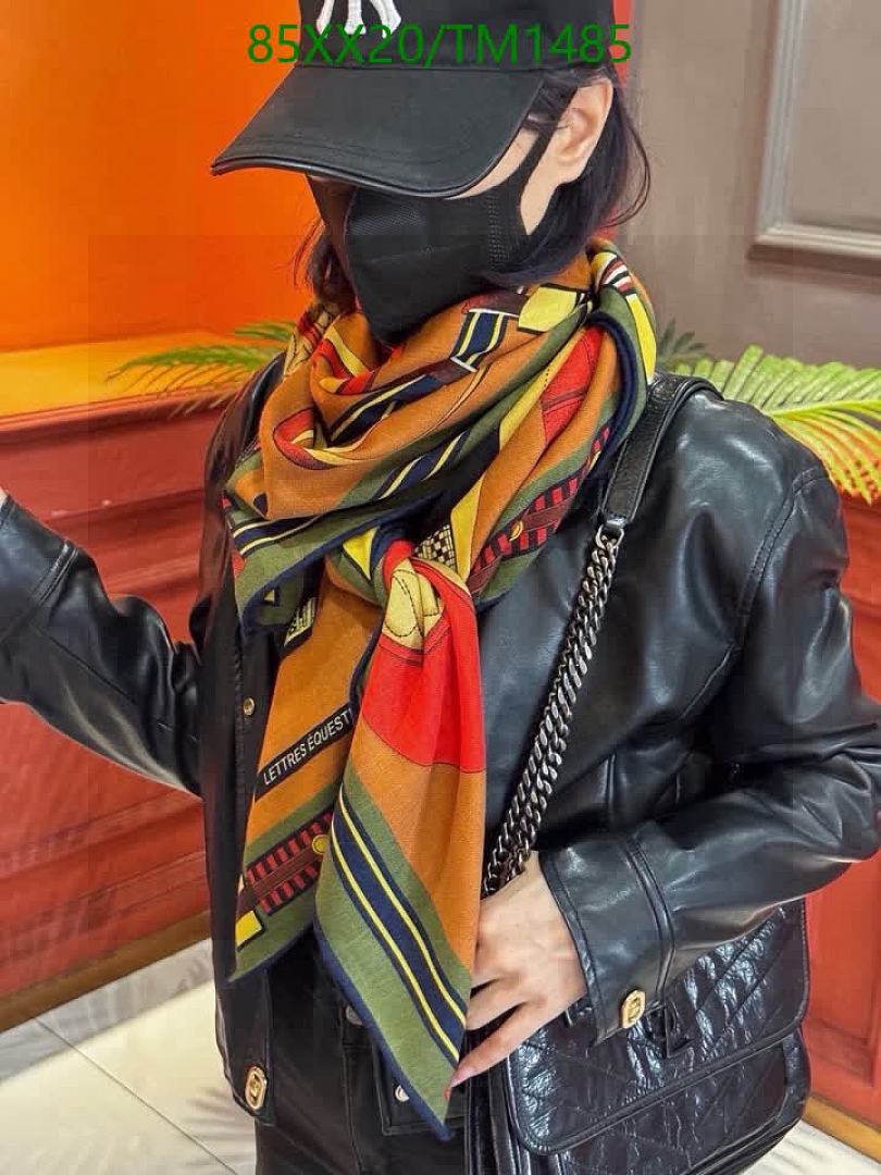 Hermes-Scarf Code: TM1485 $: 85USD