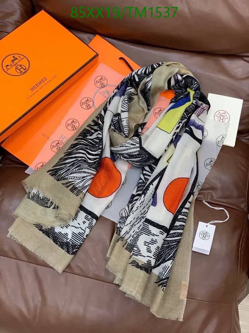 Hermes-Scarf Code: TM1537 $: 85USD
