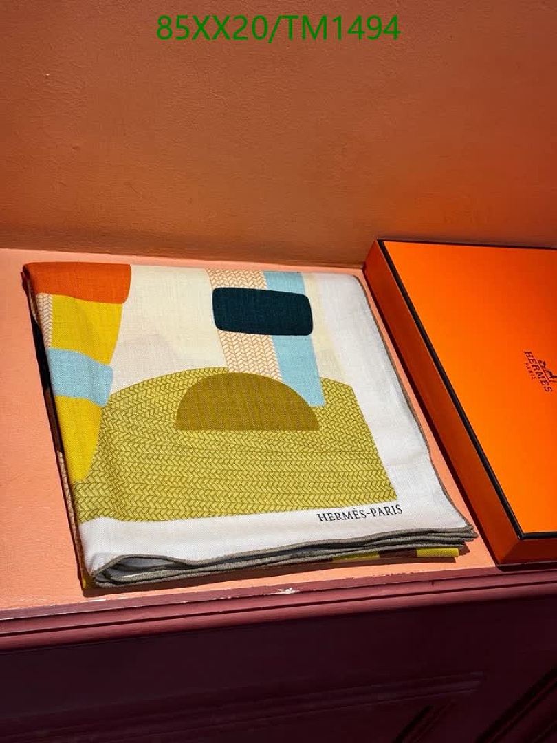 Hermes-Scarf Code: TM1494 $: 85USD