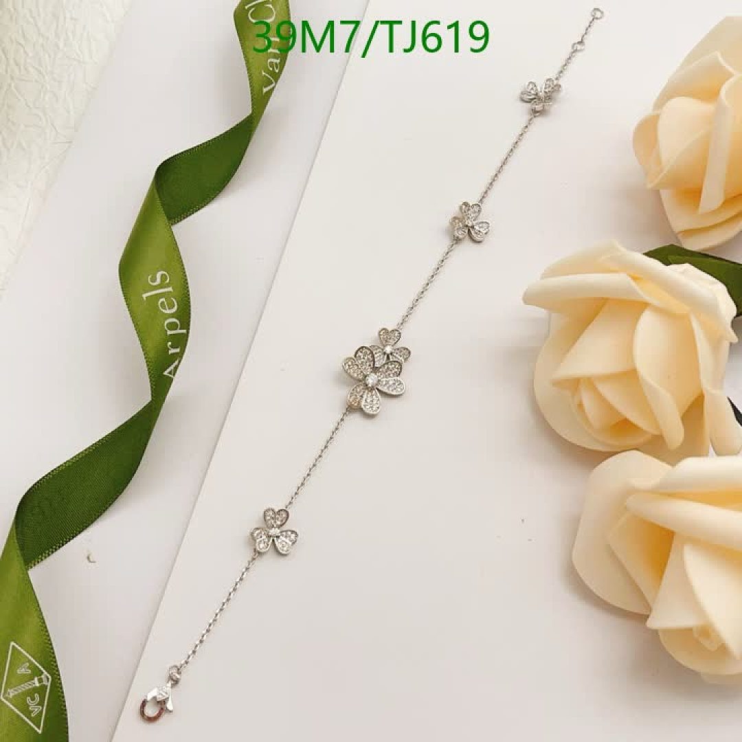 Van Cleef & Arpels-Jewelry Code: TJ619 $: 39USD