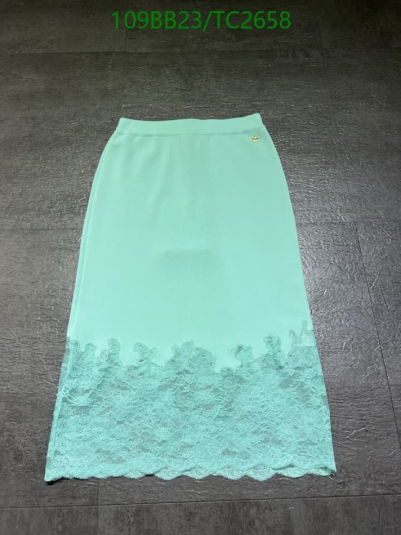 Chanel-Clothing Code: TC2658 $: 109USD