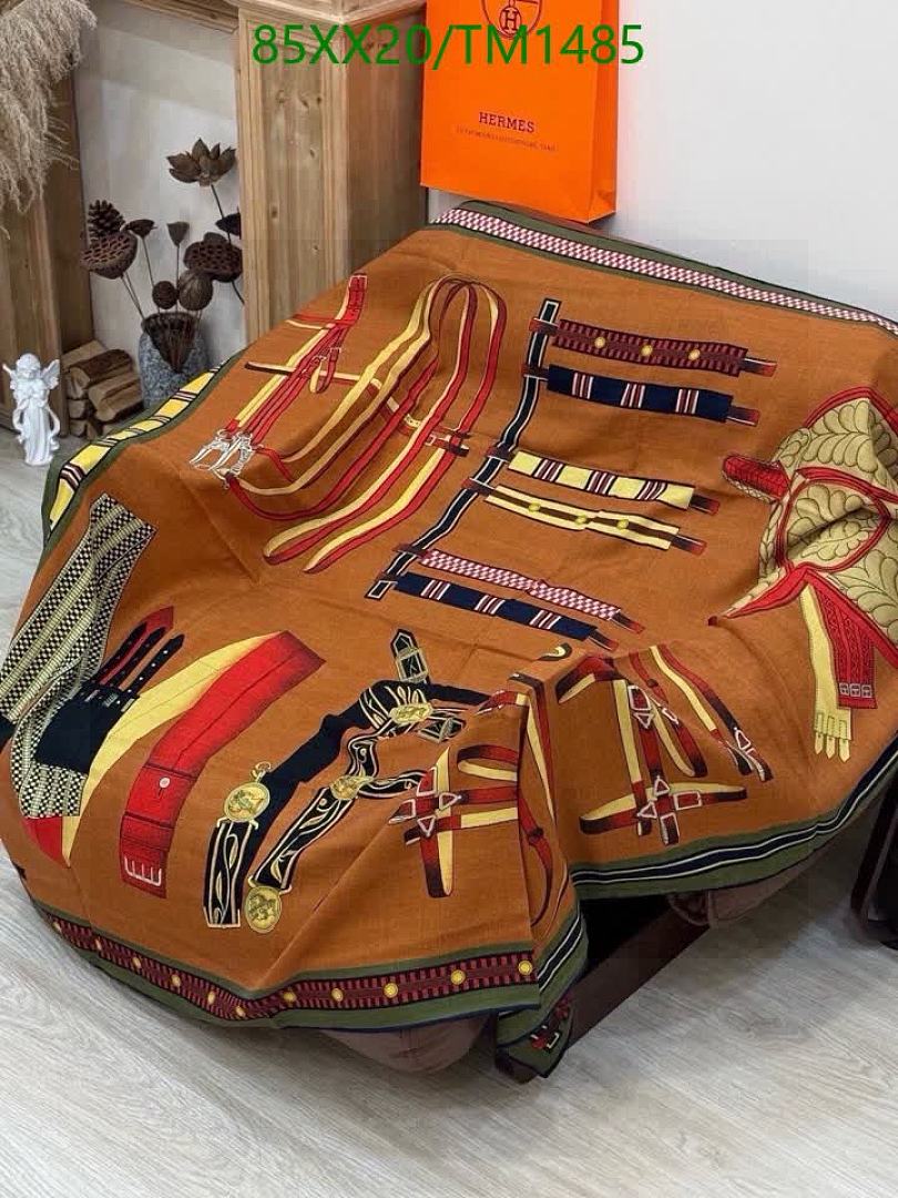 Hermes-Scarf Code: TM1485 $: 85USD