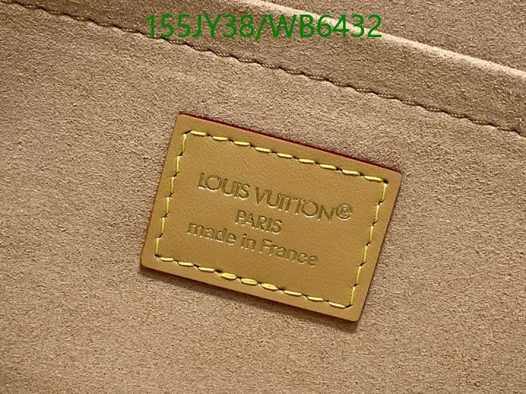 LV-Bag-Mirror Quality Code: WB6432 $: 155USD