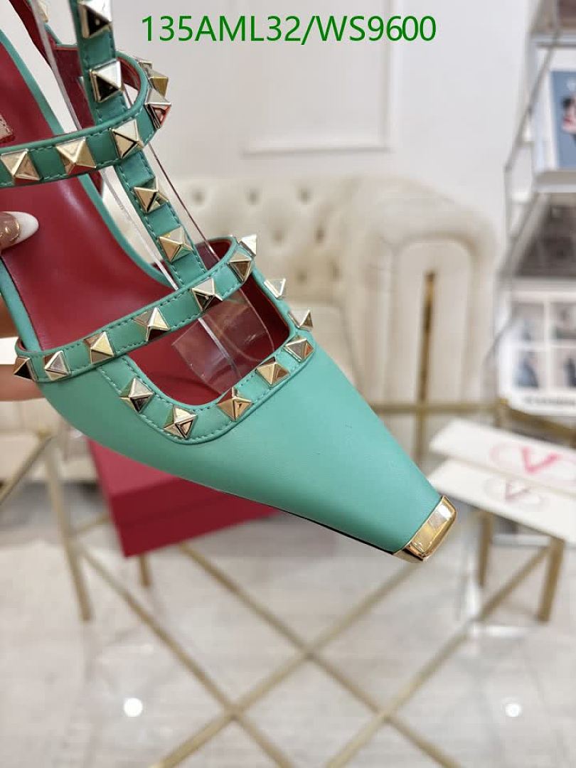 Valentino-Women Shoes Code: WS9600 $: 135USD