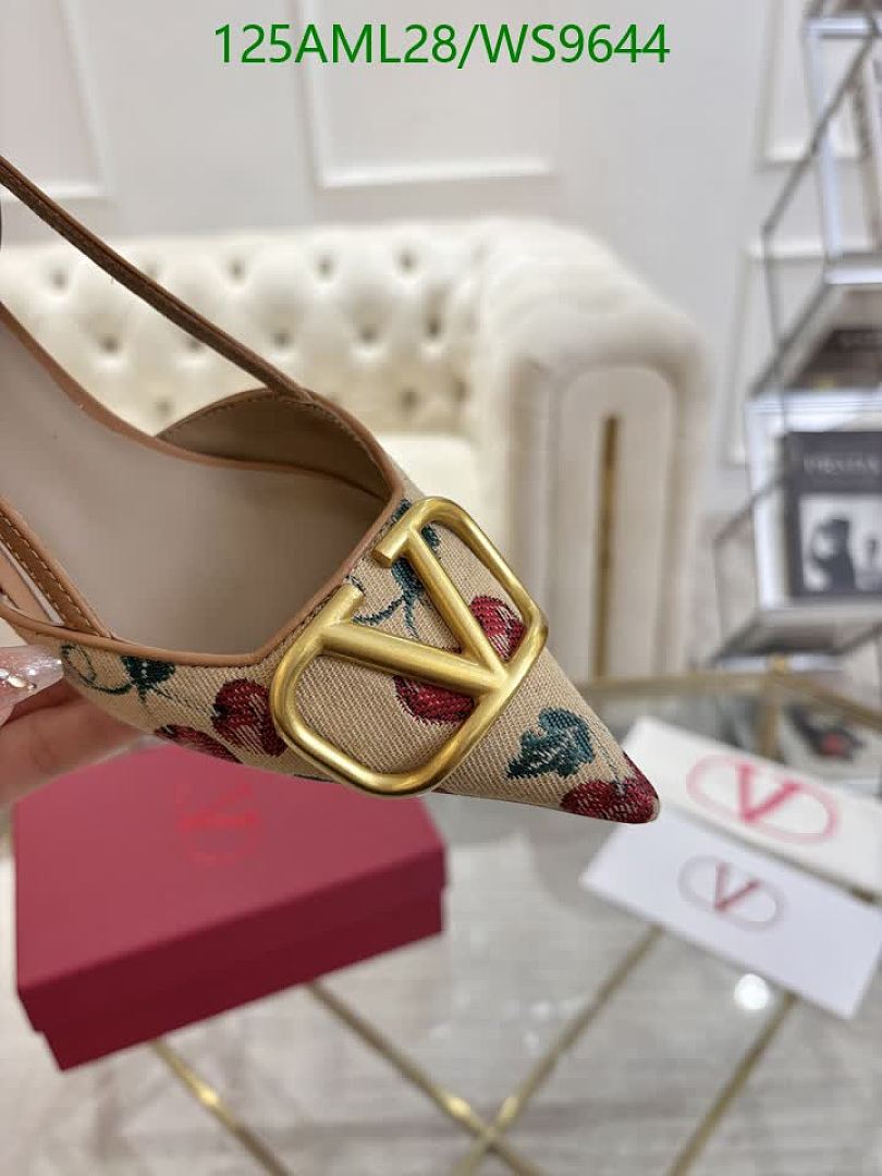 Valentino-Women Shoes Code: WS9644 $: 125USD