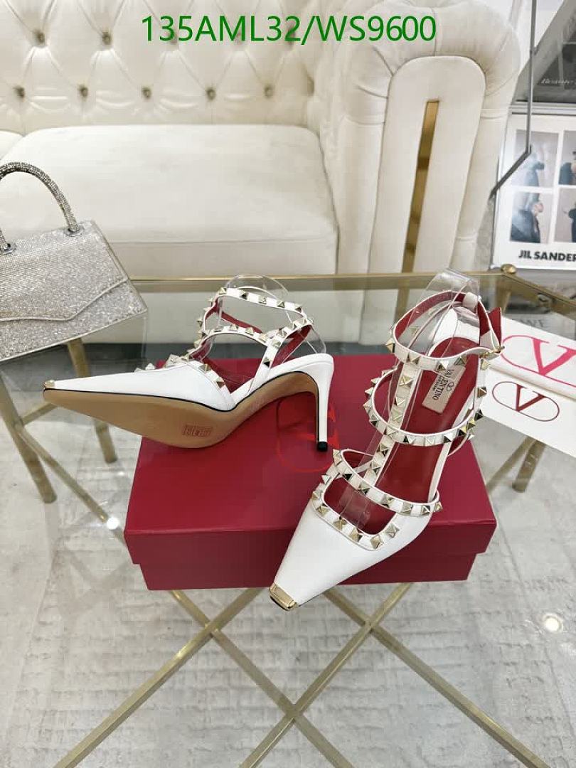 Valentino-Women Shoes Code: WS9600 $: 135USD