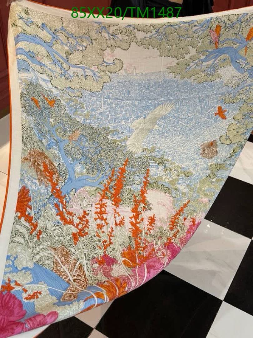 Hermes-Scarf Code: TM1487 $: 85USD