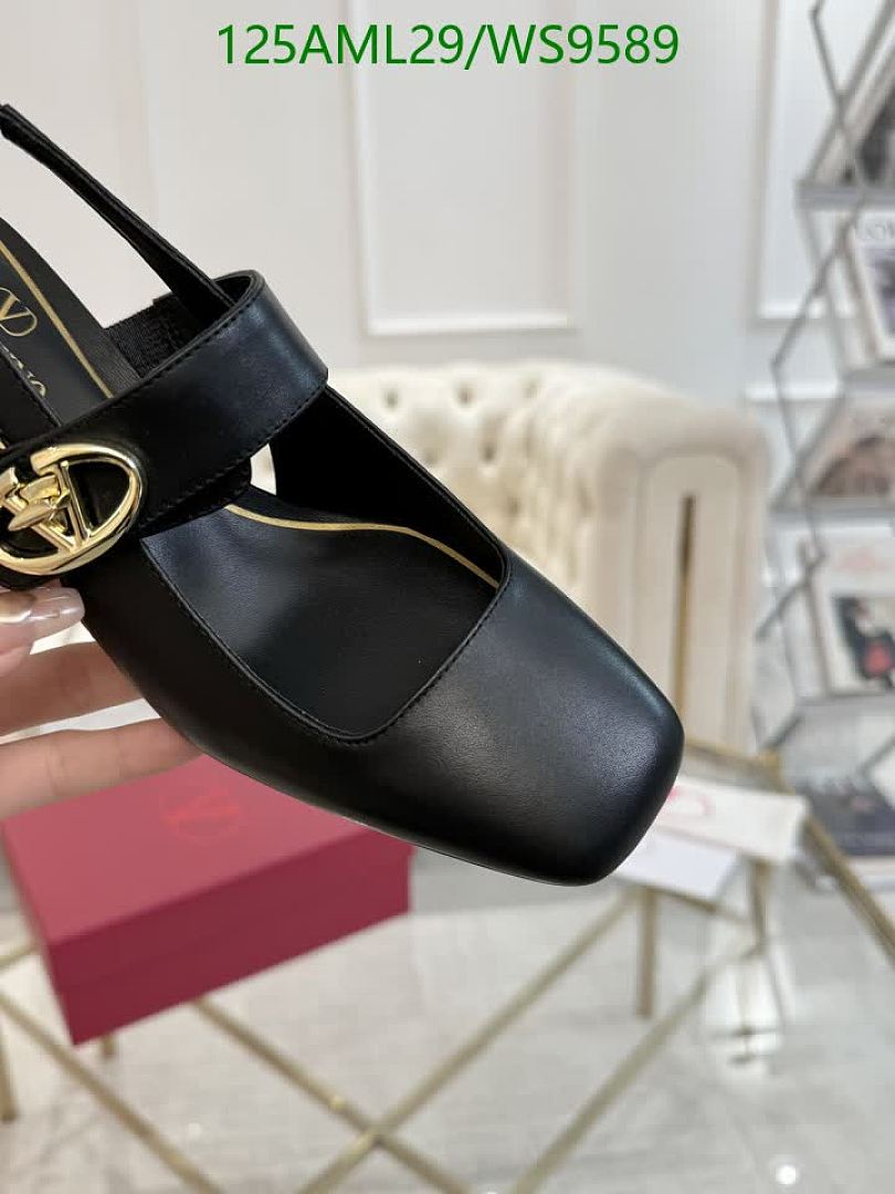 Valentino-Women Shoes Code: WS9589 $: 125USD
