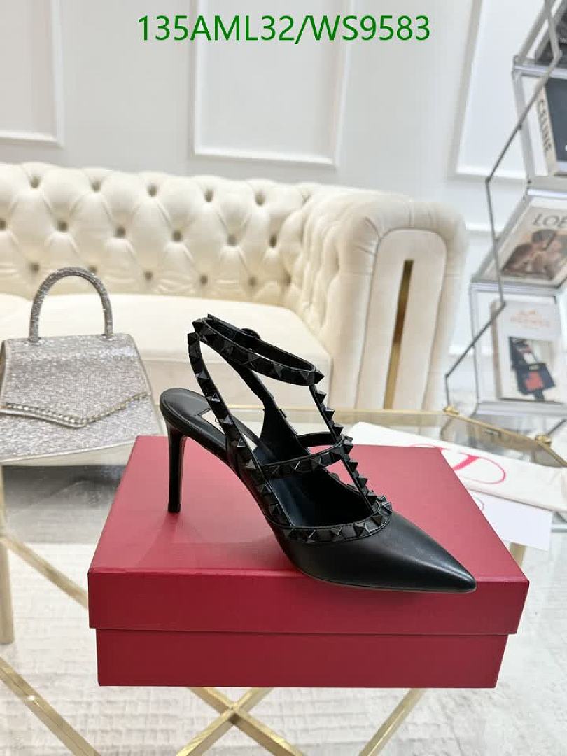 Valentino-Women Shoes Code: WS9583 $: 135USD