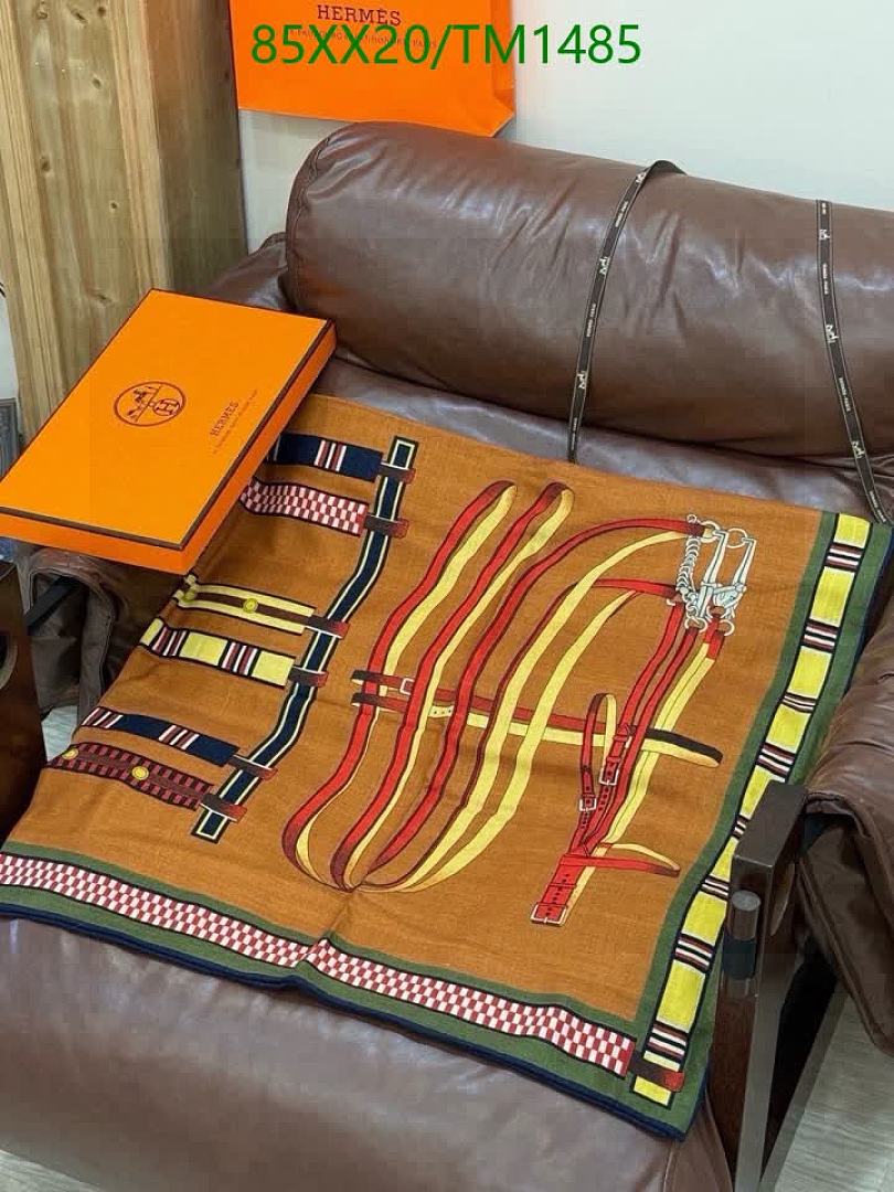 Hermes-Scarf Code: TM1485 $: 85USD