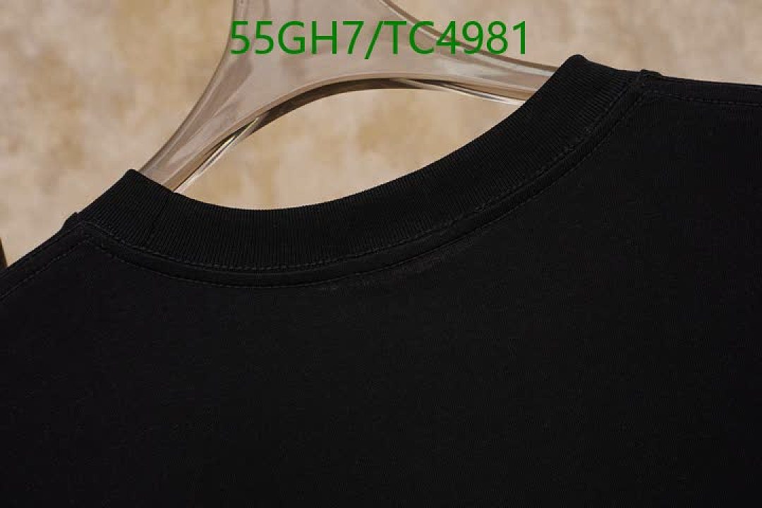 Burberry-Clothing Code: TC4981 $: 55USD