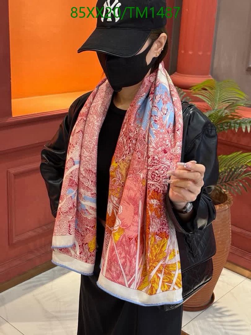 Hermes-Scarf Code: TM1487 $: 85USD
