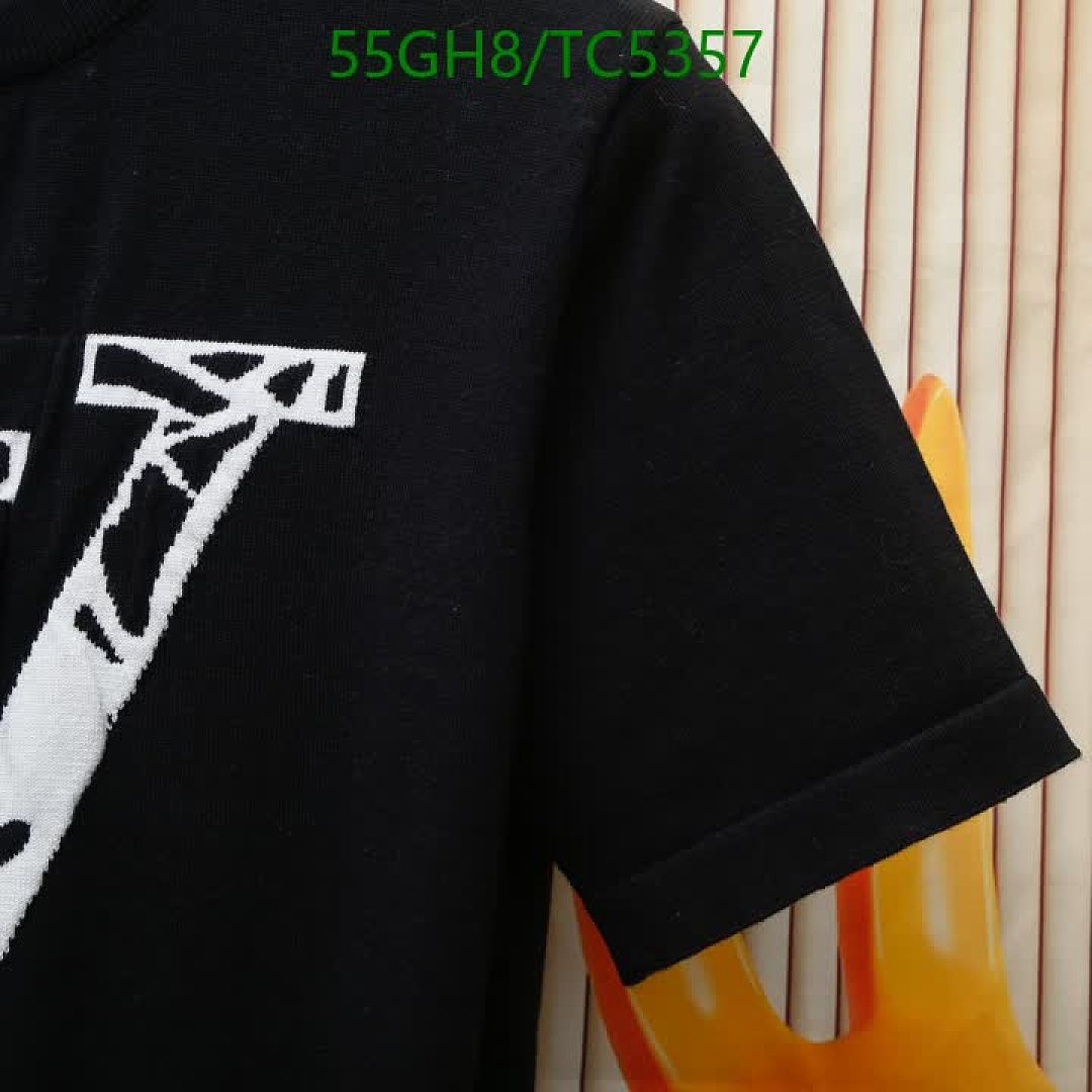LV-Clothing Code: TC5357 $: 55USD