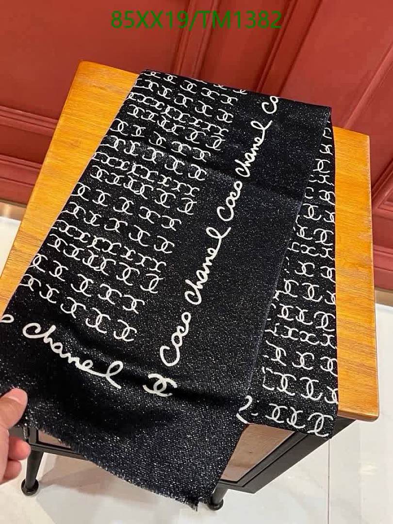Chanel-Scarf Code: TM1382 $: 85USD