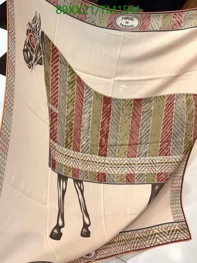 Hermes-Scarf Code: TM1541 $: 89USD