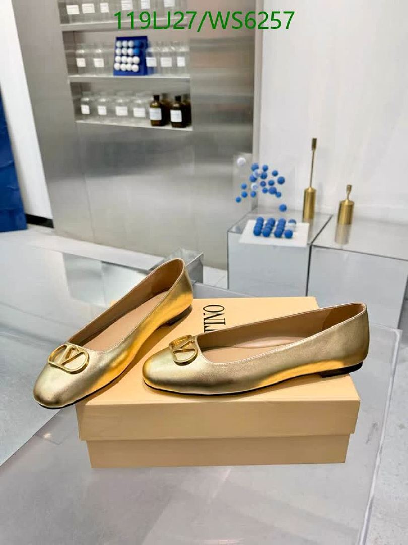 Valentino-Women Shoes Code: WS6257 $: 119USD