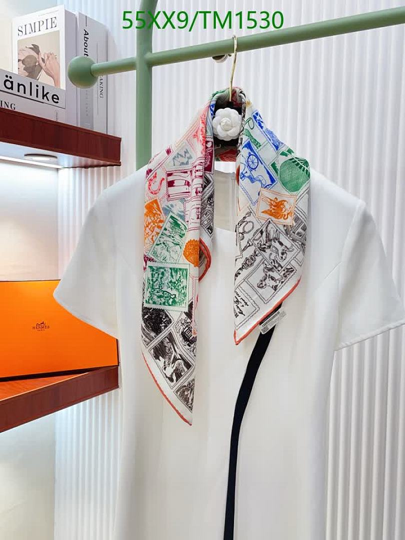 Hermes-Scarf Code: TM1530 $: 55USD