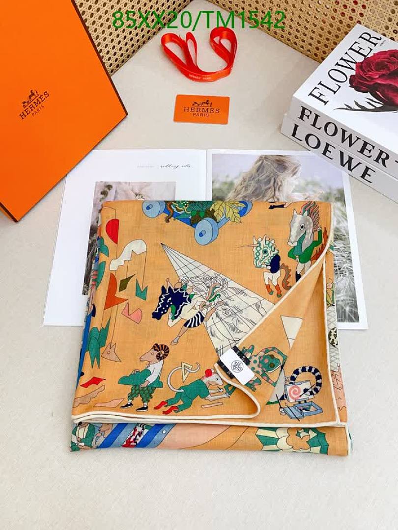 Hermes-Scarf Code: TM1542 $: 85USD