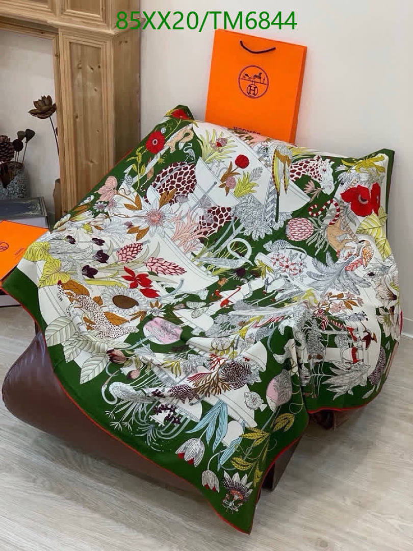 Hermes-Scarves Code: TM6844 $: 85USD