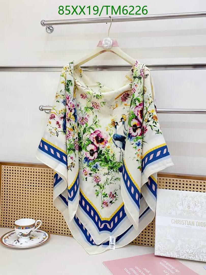Celine-Scarves Code: TM6226 $: 85USD