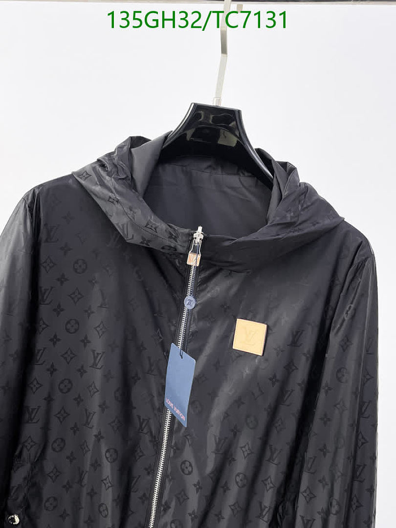 LV-Clothing Code: TC7131 $: 135USD