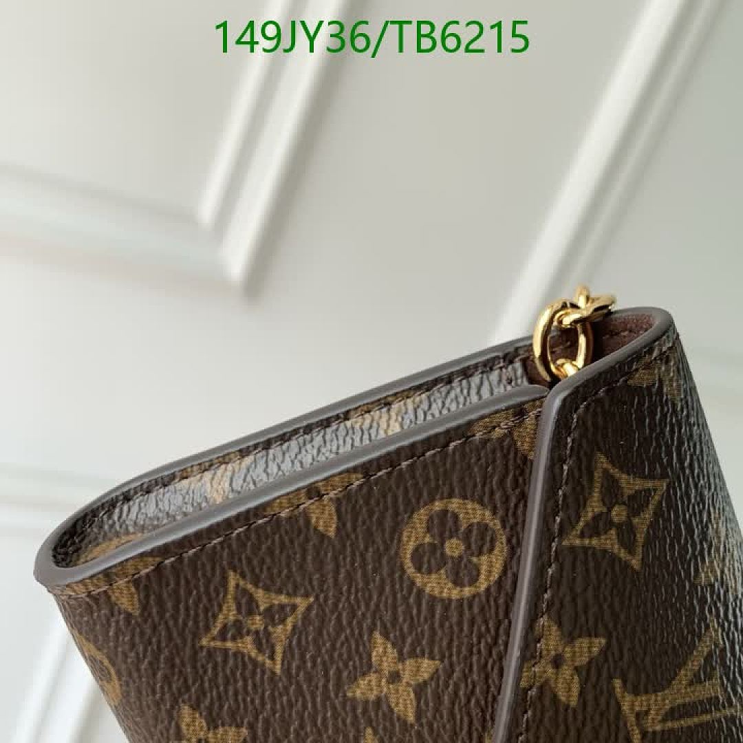 LV-Bags(5A) Code: TB6215 $: 149USD