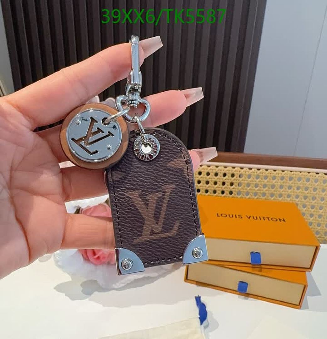 LV-Keychains & Bag Charms Code: TK5587 $: 39USD