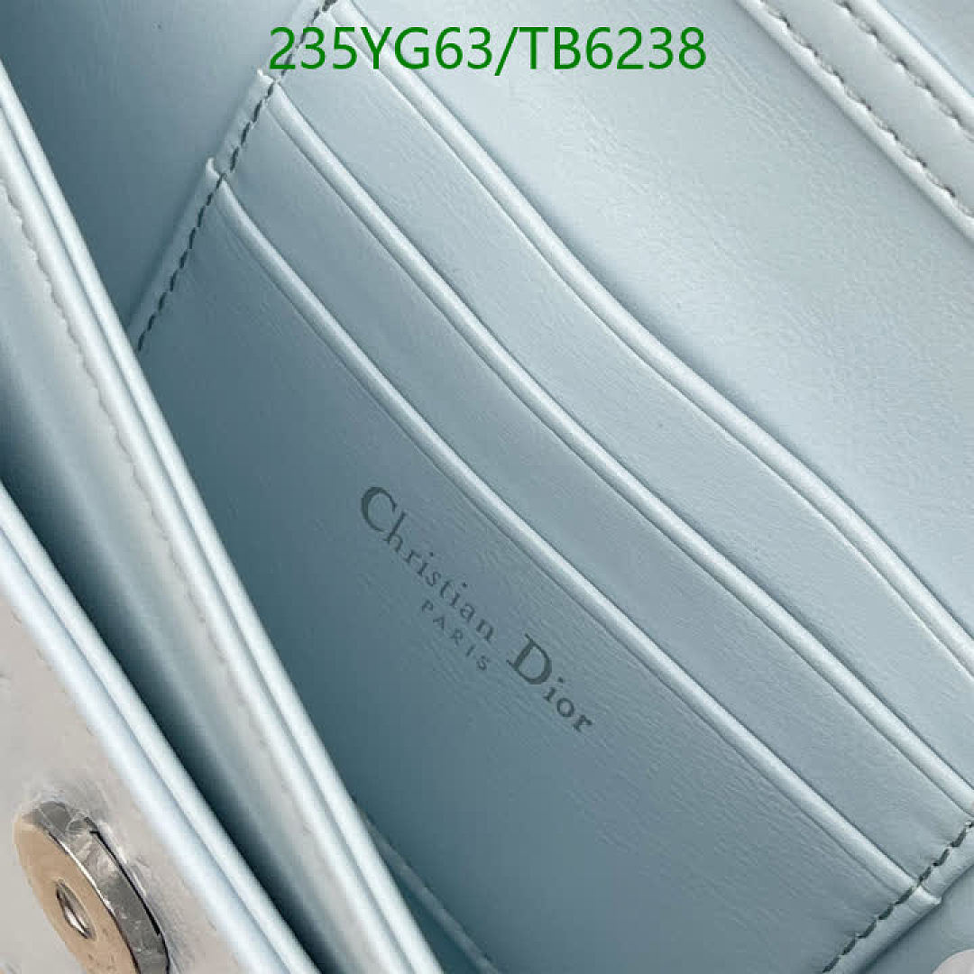 Dior-Bags(5A) Code: TB6238 $: 235USD