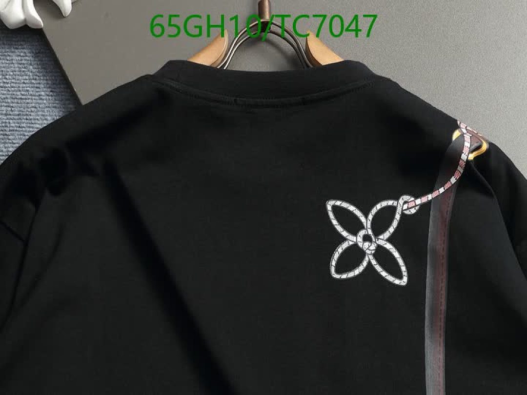 LV-Clothing Code: TC7047 $: 65USD