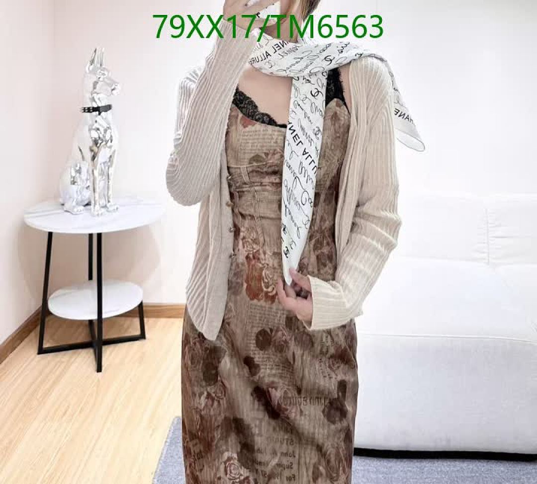 Chanel-Scarves Code: TM6563 $: 79USD