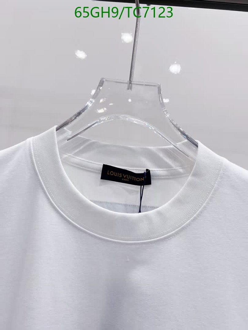 LV-Clothing Code: TC7123 $: 65USD