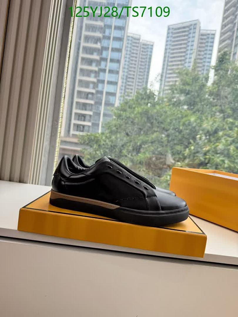 Fendi-Shoes(Men) Code: TS7109 $: 125USD