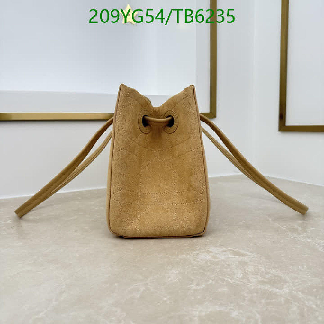 Dior-Bags(5A) Code: TB6235 $: 209USD