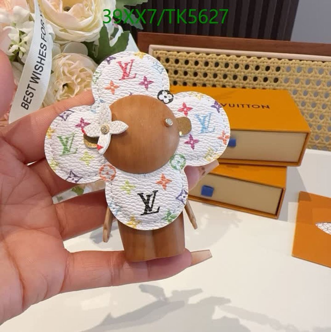 LV-Keychains & Bag Charms Code: TK5627 $: 39USD