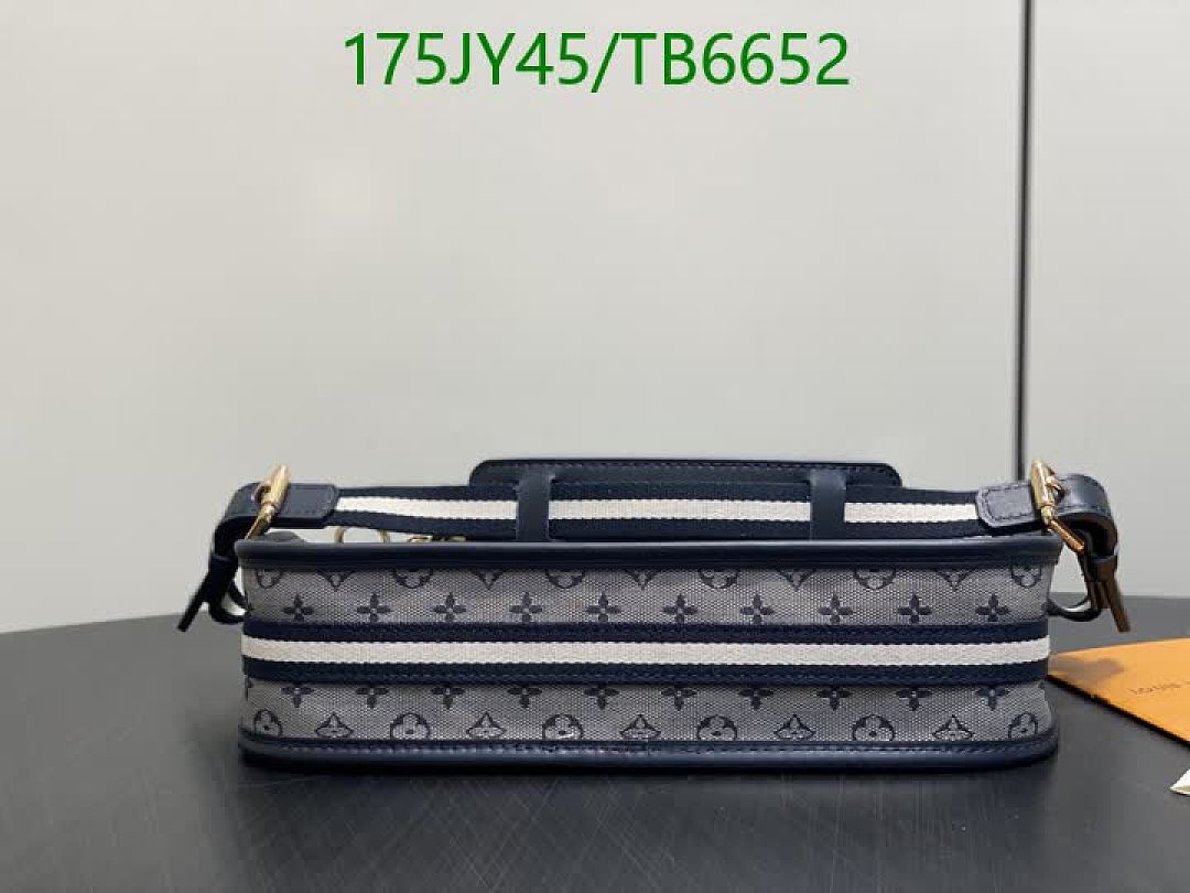 LV-Bags(5A) Code: TB6652 $: 175USD